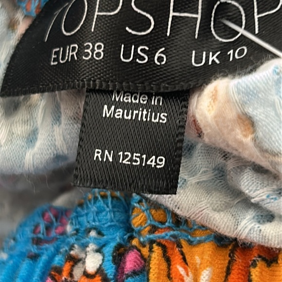 TopShop Floral Print Off-the-Shoulder Crop Top Cotton Blend Size 6 NWT - Picture 3 of 8